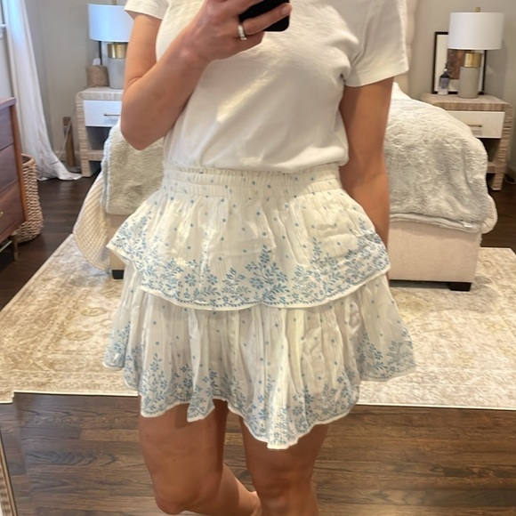 LoveShackFancy Ruffle Mini Skirt Ivory Blue Floral Size Medium - Picture 4 of 11